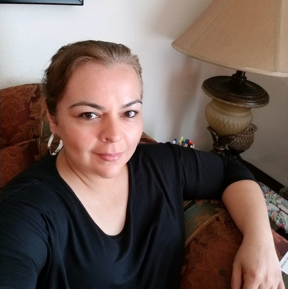 Meet your Posher, Nidia
